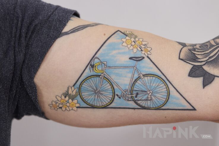 Tattoo Rower lover in objects motif and graphic / illustrative style On the arm