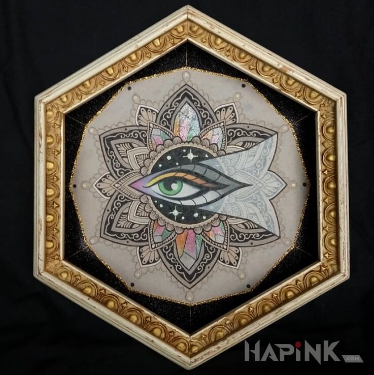 Designs flying eye ship - abstract