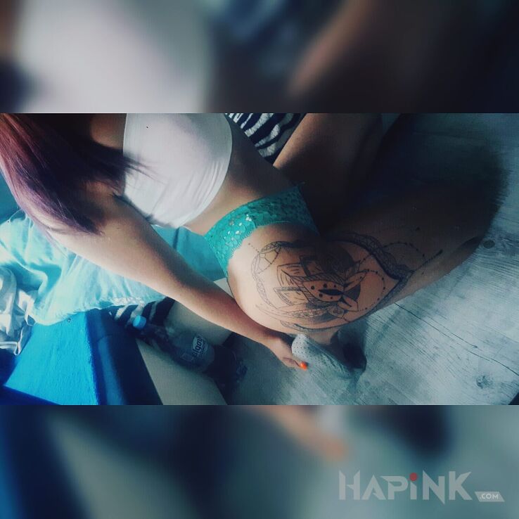 Tattoo Moje ? in sexy motif on the back