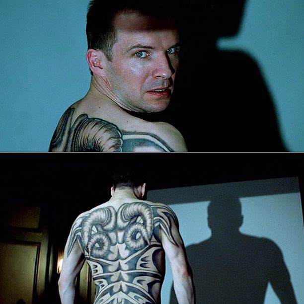 Francis Dolarhyde tatuaz z filmu czerwony smok