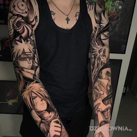 Tatuaż Naruto na ramieniu motyw: czarno-szare styl: graficzne / ilustracyjne