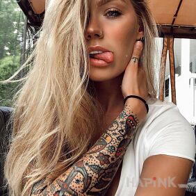Tattoo Oldschool style On the arm motif: colorful style: oldschool