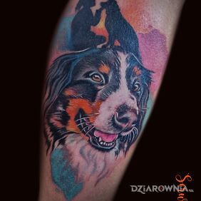 Tatuaż Dog na nodze motyw: kolorowe styl: watercolor