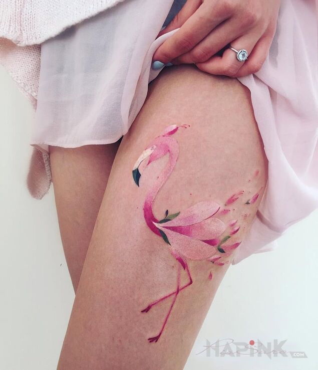 Tattoo Flaming in animals motif on the leg