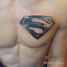 Tatuaż Superman na klatce motyw: postacie