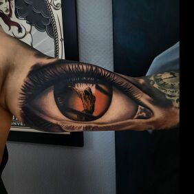 Tattoo Eye On the arm motif: 3D style: realistic