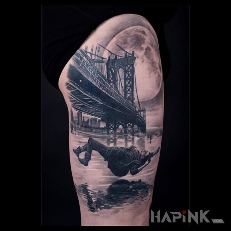 Tattoo Skok z mostu in 3D motif and realistic style on the leg