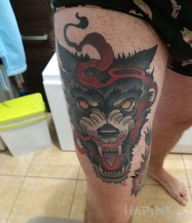 Tattoo Wilk ale bez lasu ;) in animals motif and neo-traditional style on the leg