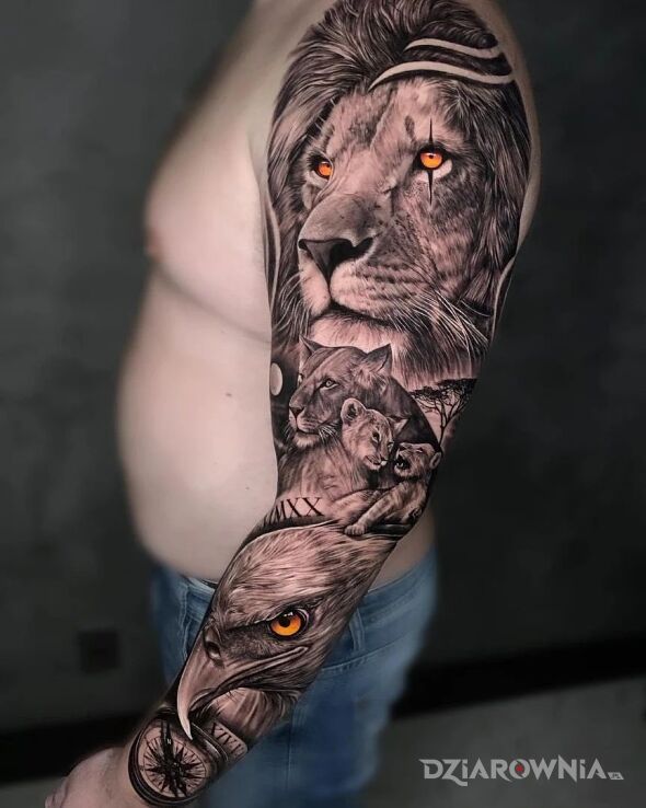 Tatuaż lwia rodzinka z wujkiem orłem w motywie czarno-szare i stylu realistyczne na przedramieniu