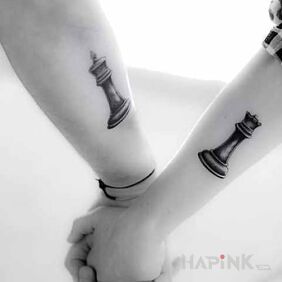 Tattoo K&Q on the forearm motif: Love