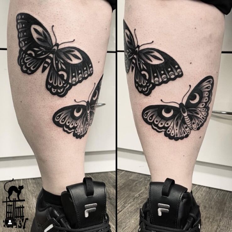 Tatuaż klasyczne motyle w motywie zwierzęta i stylu oldschool na nodze