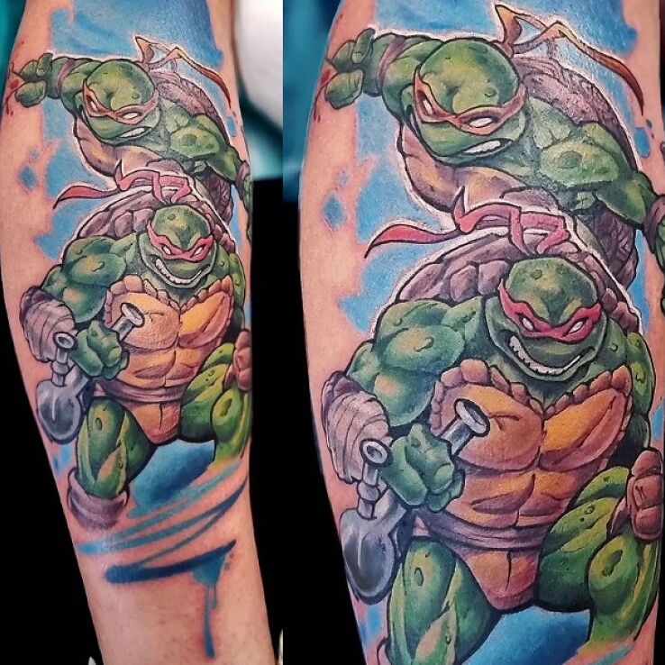 Tatuaż żółwie ninja w motywie postacie i stylu kreskówkowe / komiksowe na łydce