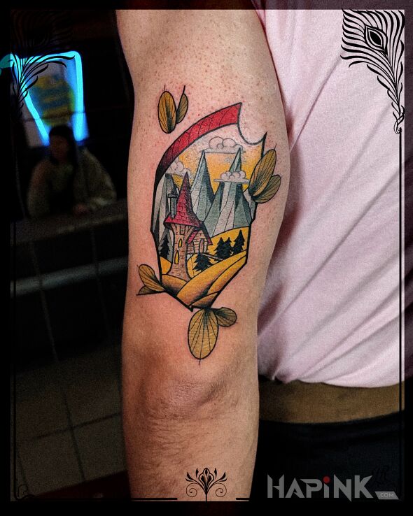 Tattoo Magiczna chatka in fantasy motif and neo-traditional style on the upper arm