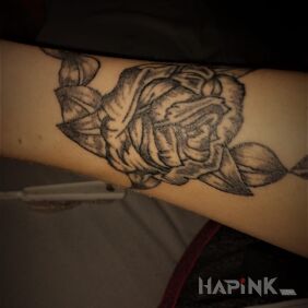 Tattoo My first knit is now it's time for another maybe someone can suggest an idea?:) on the wrist motif: flowers