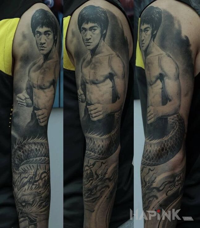Tattoo Legenda Kung Fu in 3D motif and realistic style on the upper arm