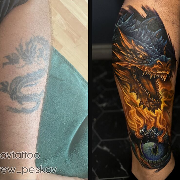 Tatuaż  na nodze smok kolorowy cover up w motywie kolorowe i stylu realistyczne na łydce