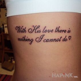 Tattoo English on the ribs motif: Love