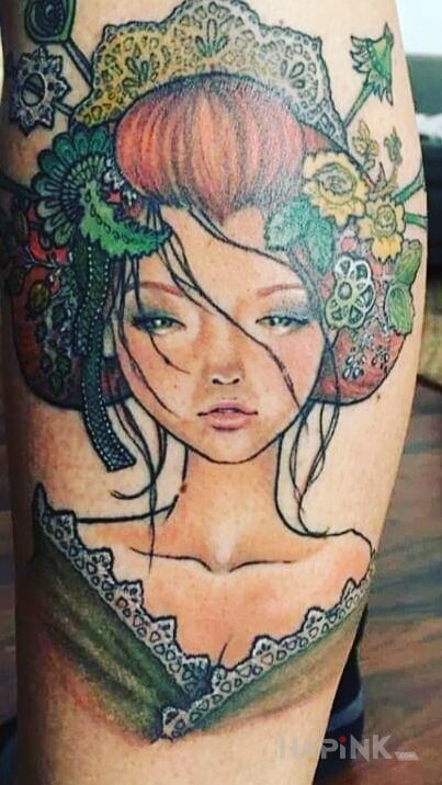 Tattoo Dama in faces motif and graphic / illustrative style on the calf