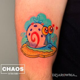 Tatuaż Sponge bob - Gacek @bolt_tattoos na ręce motyw: kolorowe styl: kreskówkowe / komiksowe