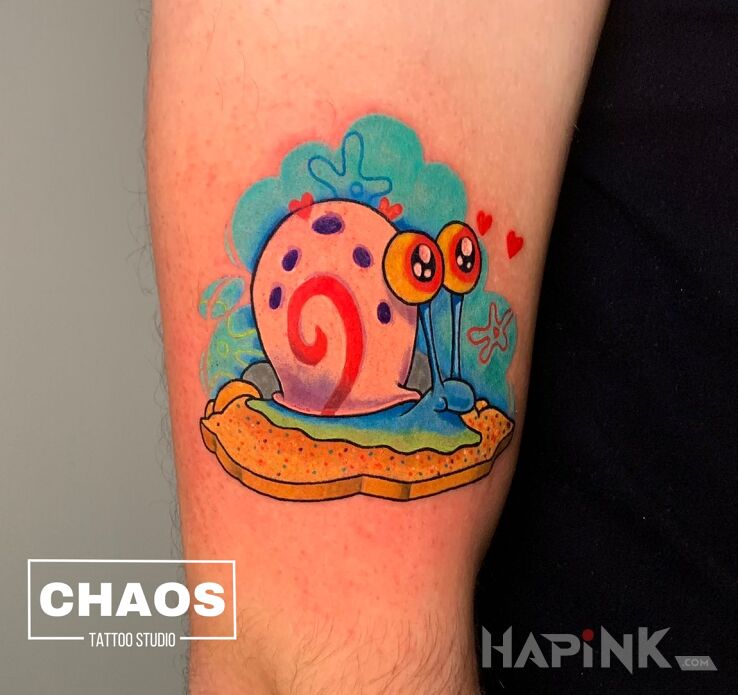 Tattoo Sponge bob - Gacek @bolt_tattoos in characters motif and cartoon / comic book style On the arm