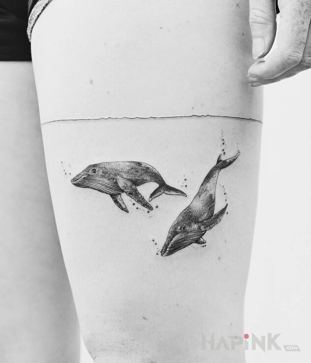 Tattoo Dwa wieloryby in animals motif on the leg