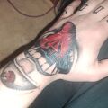 Pomoc - Po pęknięciach na dłoni tatuaż zmienia kolor na badziej wyblakły