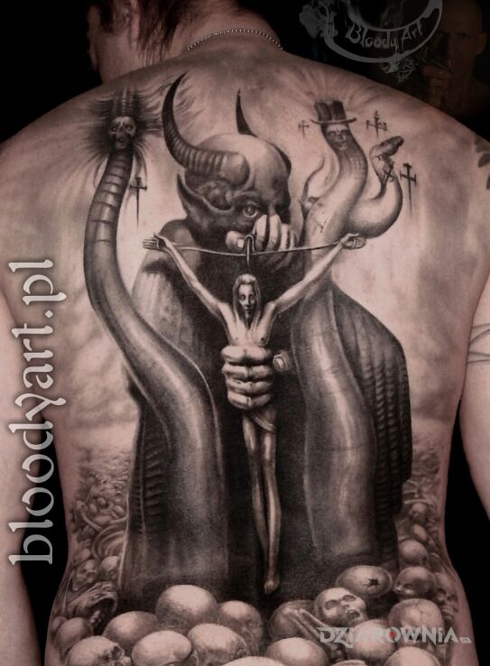 Tatuaż giger - bloodyartpl w motywie pozostałe i stylu surrealistyczne na plecach