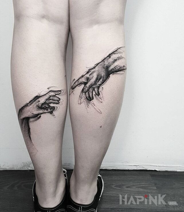 Tattoo Rączki in graphic / illustrative style on the calf