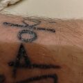 Pomoc - Tatuaż długo nie chce się wygoić na 100%