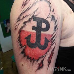 Tattoo PW on the upper arm motif: patriotic