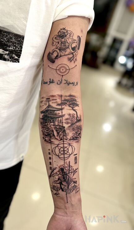 Tattoo Tatuaż japoński, chiński, realistyczny in black and gray motif and graphic / illustrative style on the forearm