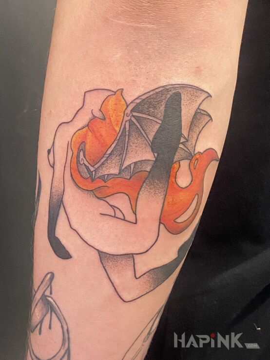 Tattoo Wampirzyca in demons motif and graphic / illustrative style On the arm