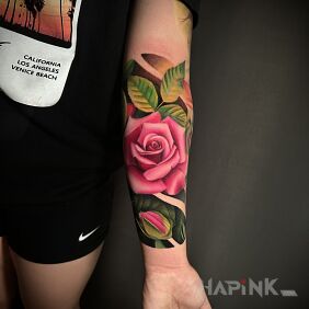 Tattoo Rose tattoo On the arm motif: flowers style: realistic