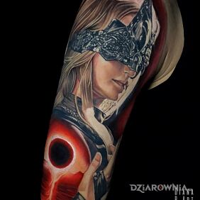 Tatuaż Fire Keeper Dark Souls 3 na ręce motyw: postacie styl: realistyczne