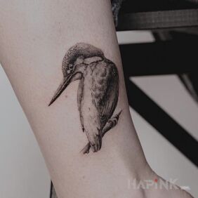 Tattoo Microrealism on the leg motif: animals style: realistic