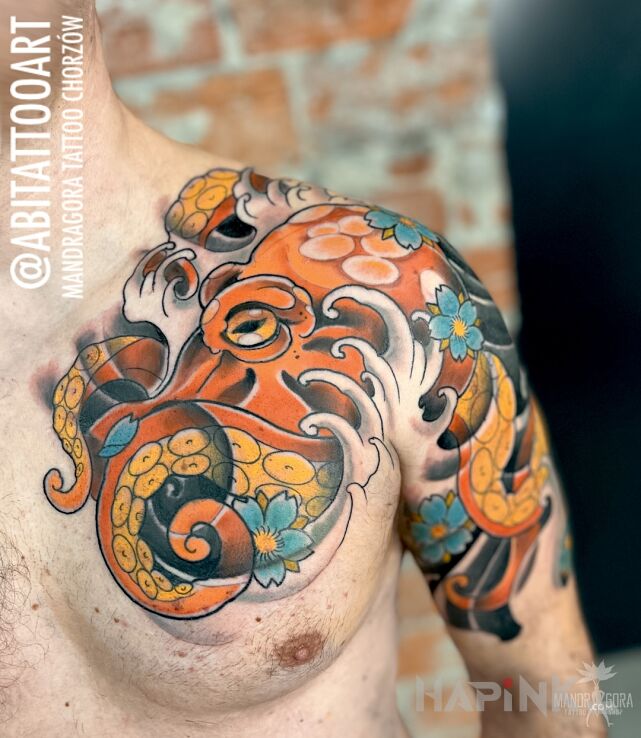 Tattoo Ośmiornica po japońsku in cover-up motif and neo-traditional style on the chest
