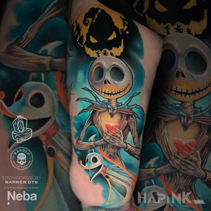 Tattoo Jack Szkieleton Miasteczko Halloween Tim Burton in skulls motif and newschool style on the thigh