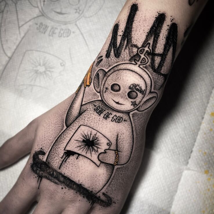 Tattoo AMBER TATTOO TATTOO STUDIO in dark motif and dotwork style on the wrist