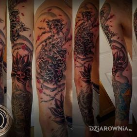 Tatuaż Japanese style tatto  na ramieniu motyw: rękawy styl: japońskie / irezumi