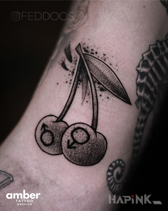 Tattoo Wiśniowy mini tatuaż in małe motif and graphic / illustrative style On the arm