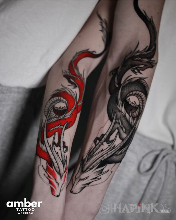 Tattoo Smoki jak z mangi in Love motif and graphic / illustrative style on the forearm