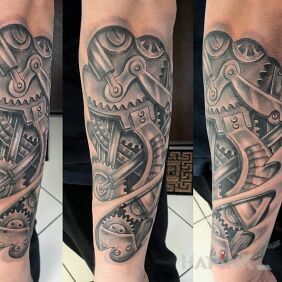Tattoo Biomechanics on the forearm motif: 3D style: biomechanics