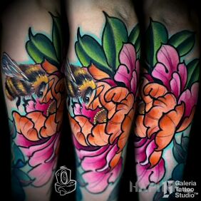 Tattoo Neo-traditional peony and bumblebee On the arm motif: insects style: newschool