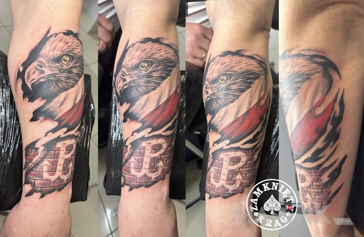 Tattoo Orzeł z polską flagą in animals motif and realistic style On the arm