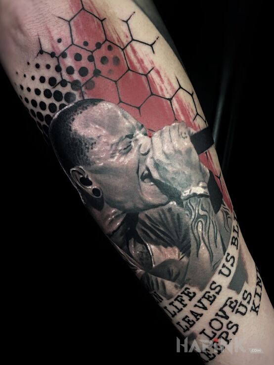 Tattoo Chester Bennington / Linkin Park in famous people motif and realistic style On the arm
