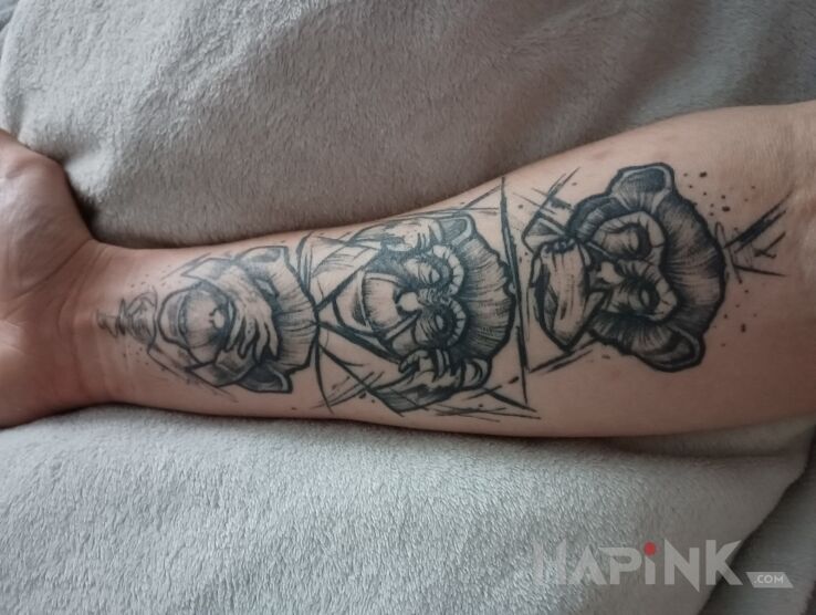 Tattoo Trzy mądre małpy in animals motif and graphic / illustrative style on the forearm