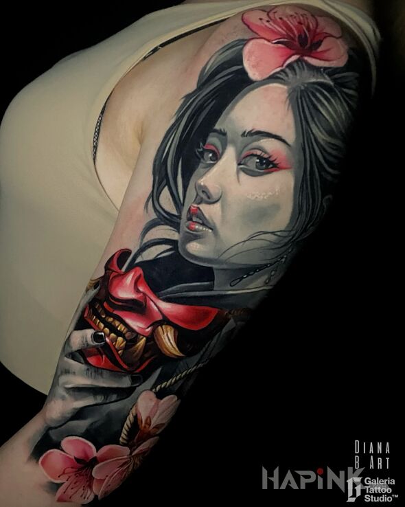 Tattoo Geisha in 3D motif and realistic style on the upper arm