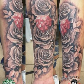 Tattoo Roses on the forearm motif: 3D style: realistic