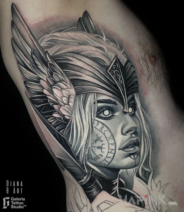 Tattoo Walkiria in 3D motif and realistic style on the ribs