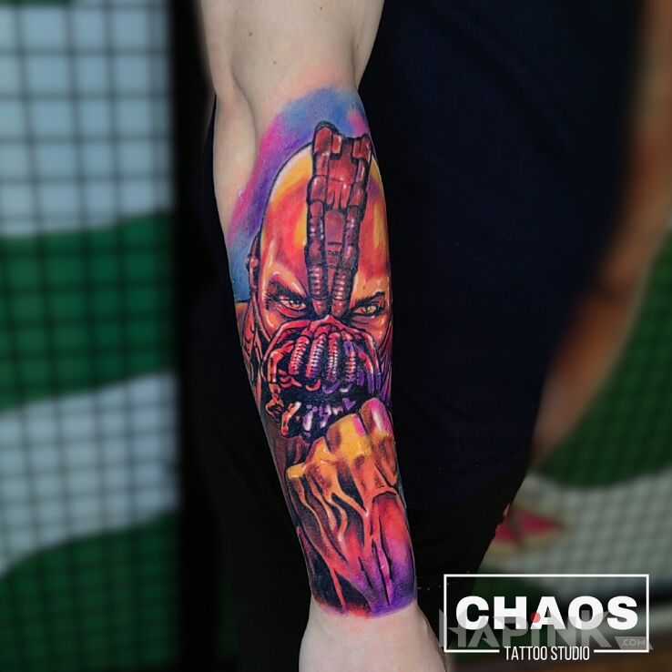 Tattoo Bane Batman @jackob.n_tattoo in colorful motif and graphic / illustrative style on the forearm